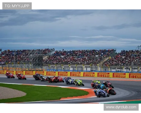 世界摩托锦标赛最新赛况新老车手巅峰激战引发关注热议不断全场瞩目