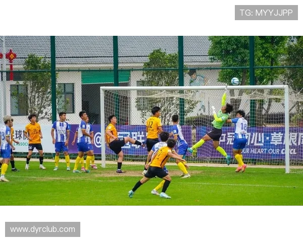 新赛季中国足球超级联赛揭幕战精彩纷呈 多支劲旅为冠军争夺激烈角逐